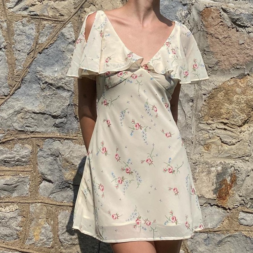 VRG GRL flowy floral mini dress